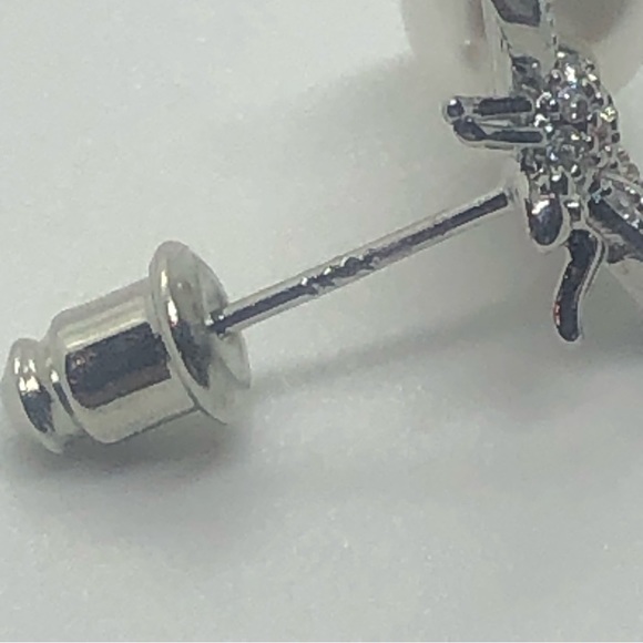 925 Silver Pearl 🐝Bee 🐝Stud Earrings - Picture 6 of 7